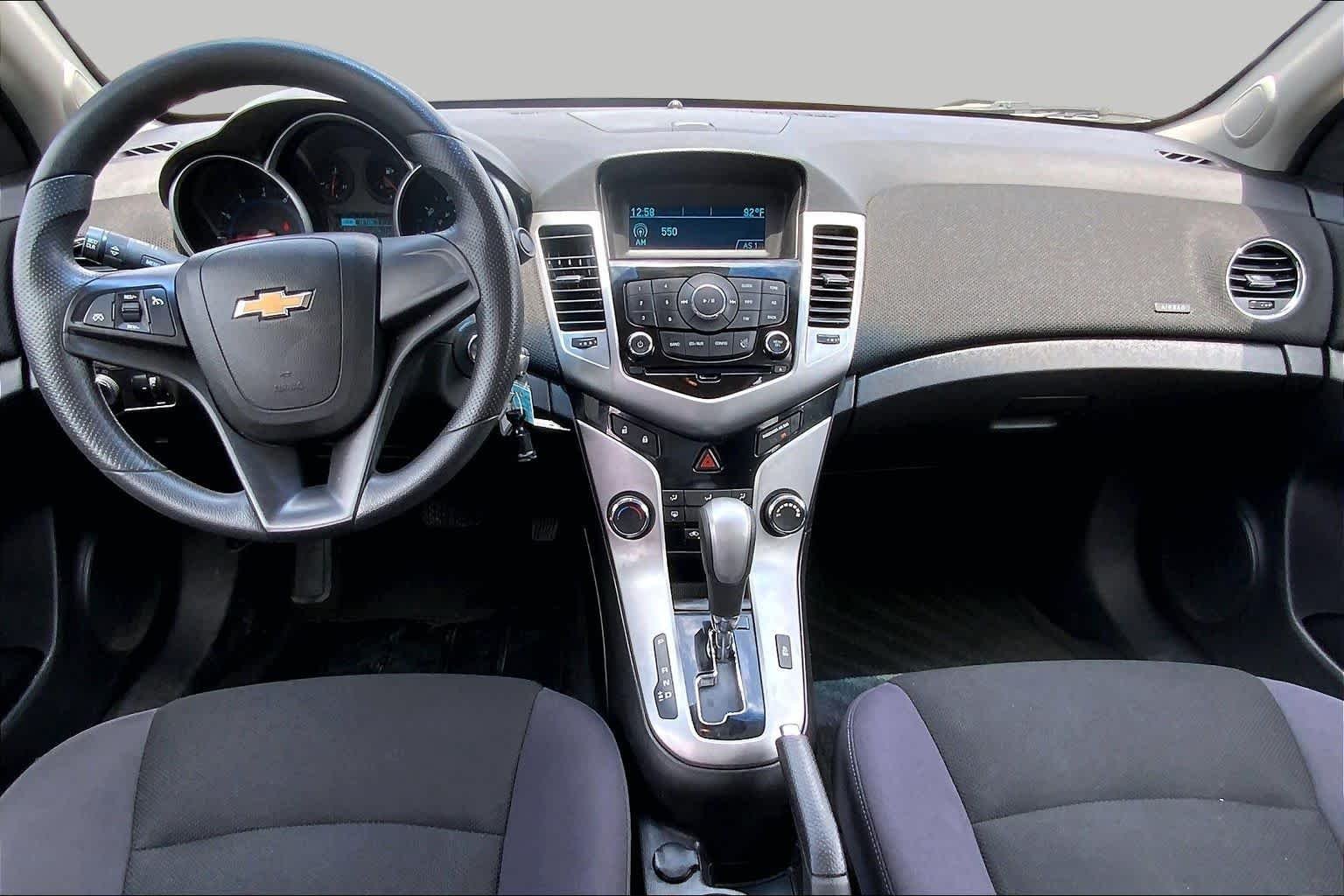 Used 2013 Silver Ice Metallic Chevrolet LT image 15