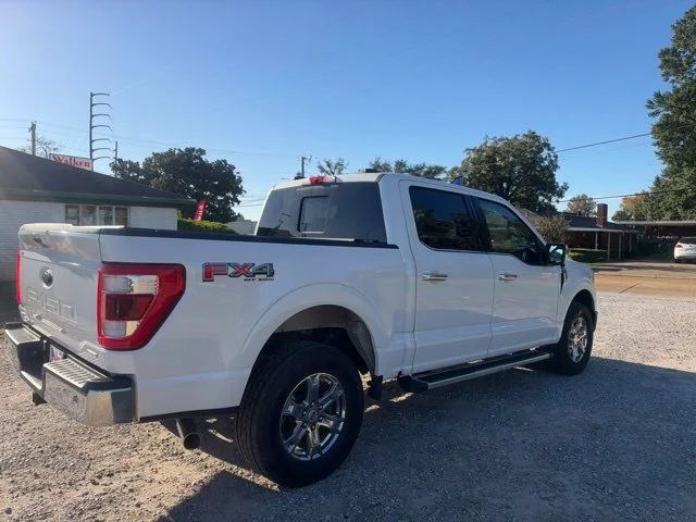 Used 2022 White Ford Lariat image 13