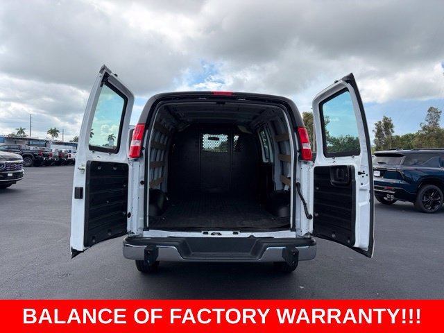 2025 Chevrolet Express Cargo Work Van - Photo 14