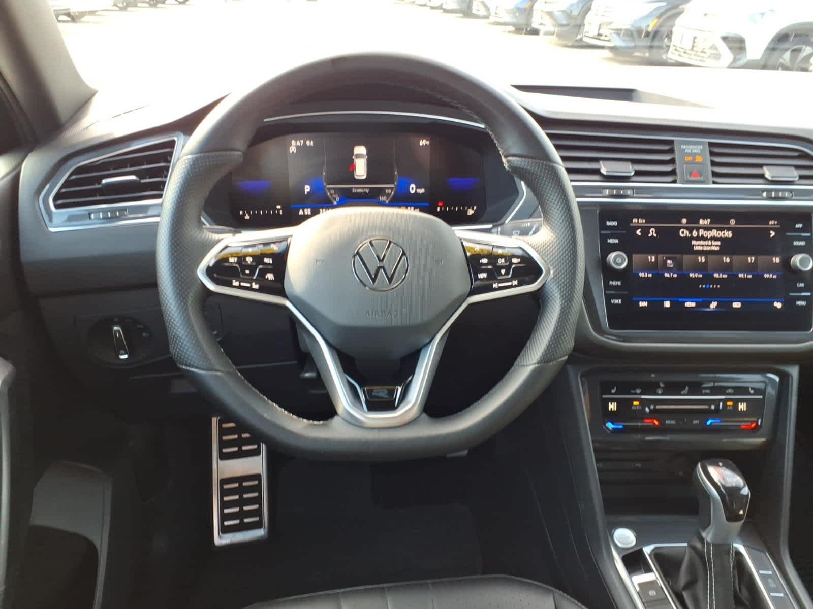 Certified Used 2023 Platinum Gray Metallic Volkswagen SE R-Line Black image 14
