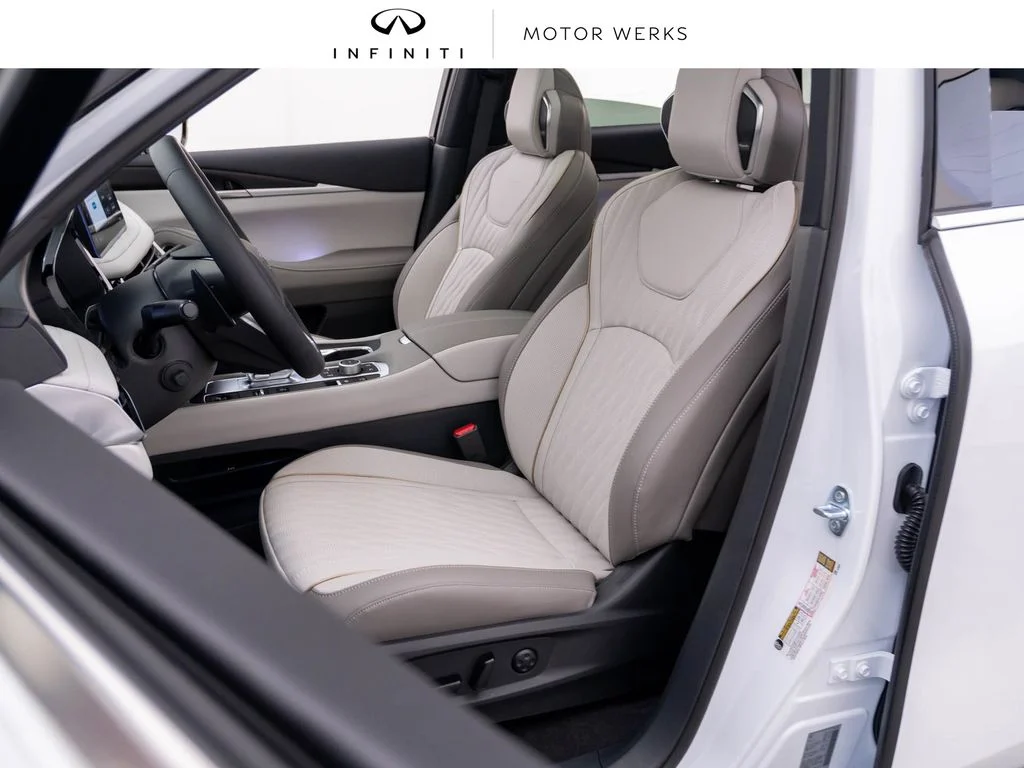 New 2027 Black INFINITI Autograph image 17