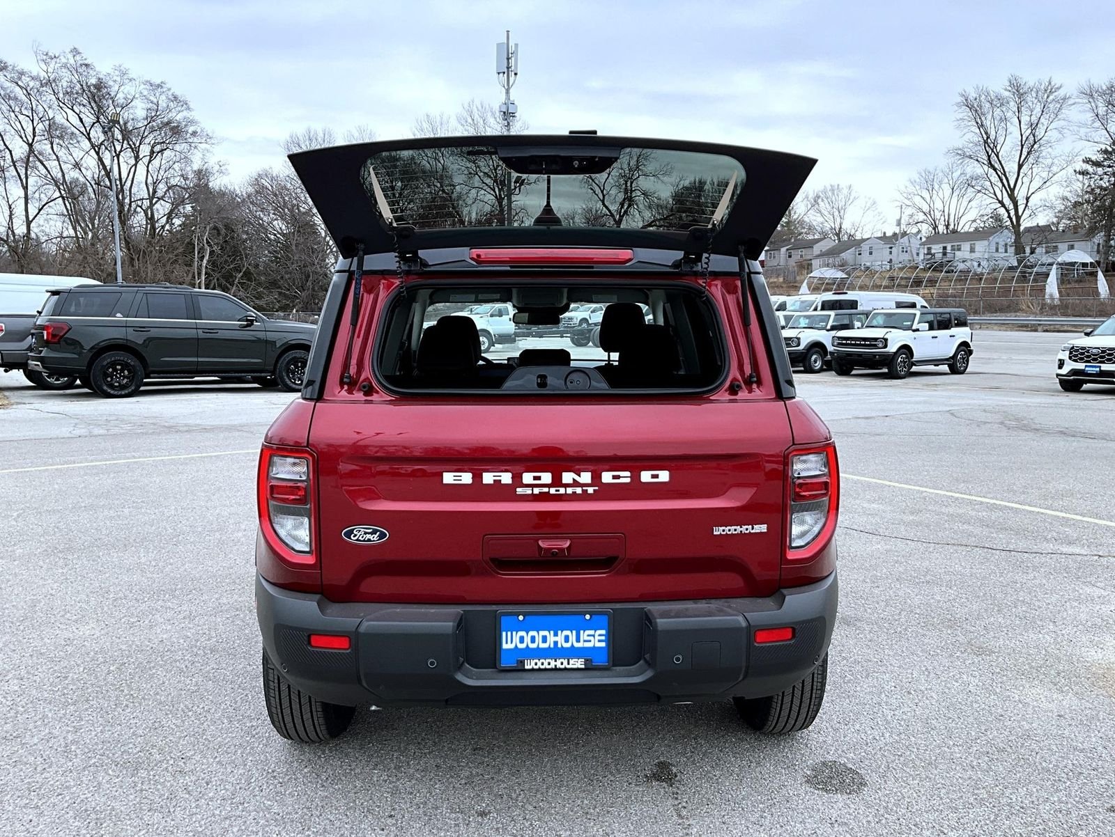 New 2026 Ruby Red Metallic Tinted Clearcoat Ford Outer Banks image 9