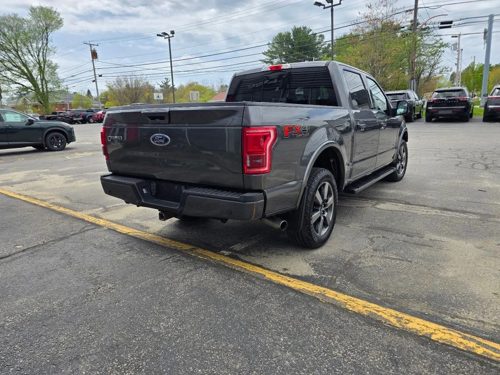 Used 2017 Magnetic Ford  image 3