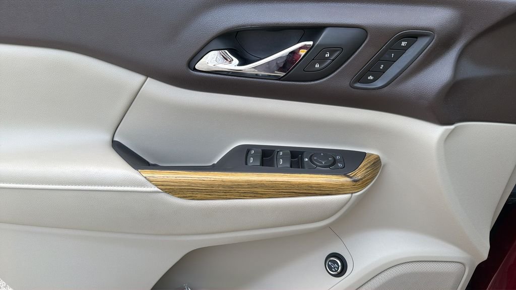 Used 2018 Red GMC Denali image 23