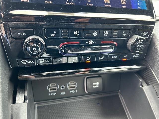 Used 2024 Rocky Mountain Pearlcoat Jeep  image 13