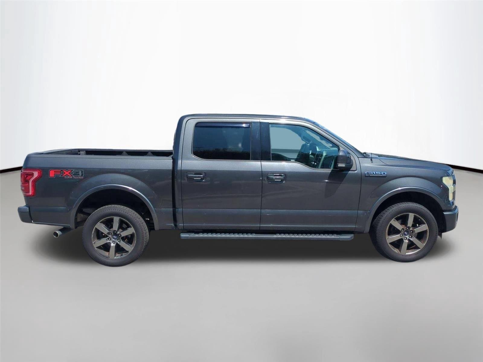 Used 2015 Magnetic Metallic Ford Lariat image 6