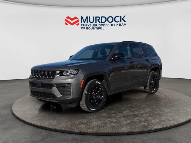 2026 Jeep Grand Cherokee Laredo Altitude