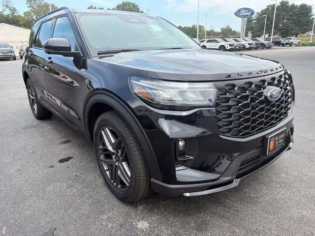 New 2026 Agate Black Metallic Ford ST-Line image 28