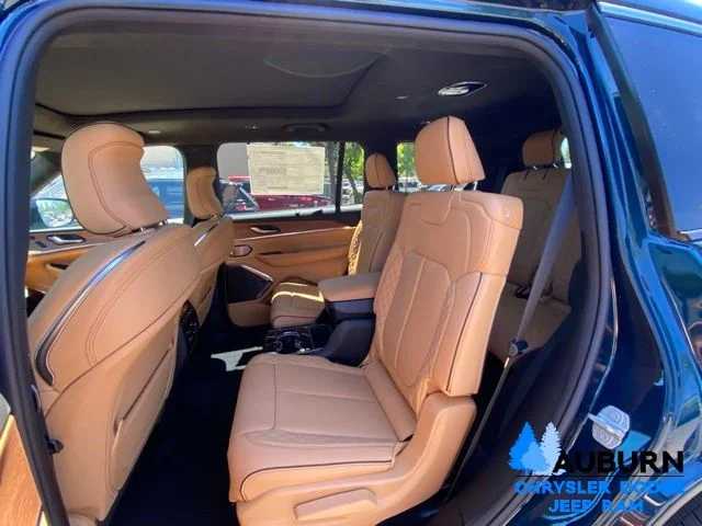 New 2026 Fathom Blue Pearl-Coat Exterior Paint Jeep Summit image 24