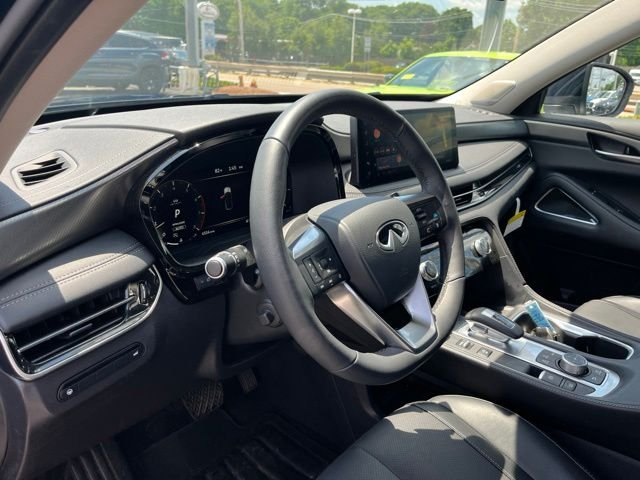 Certified Used 2026 Mineral INFINITI LUXE image 11
