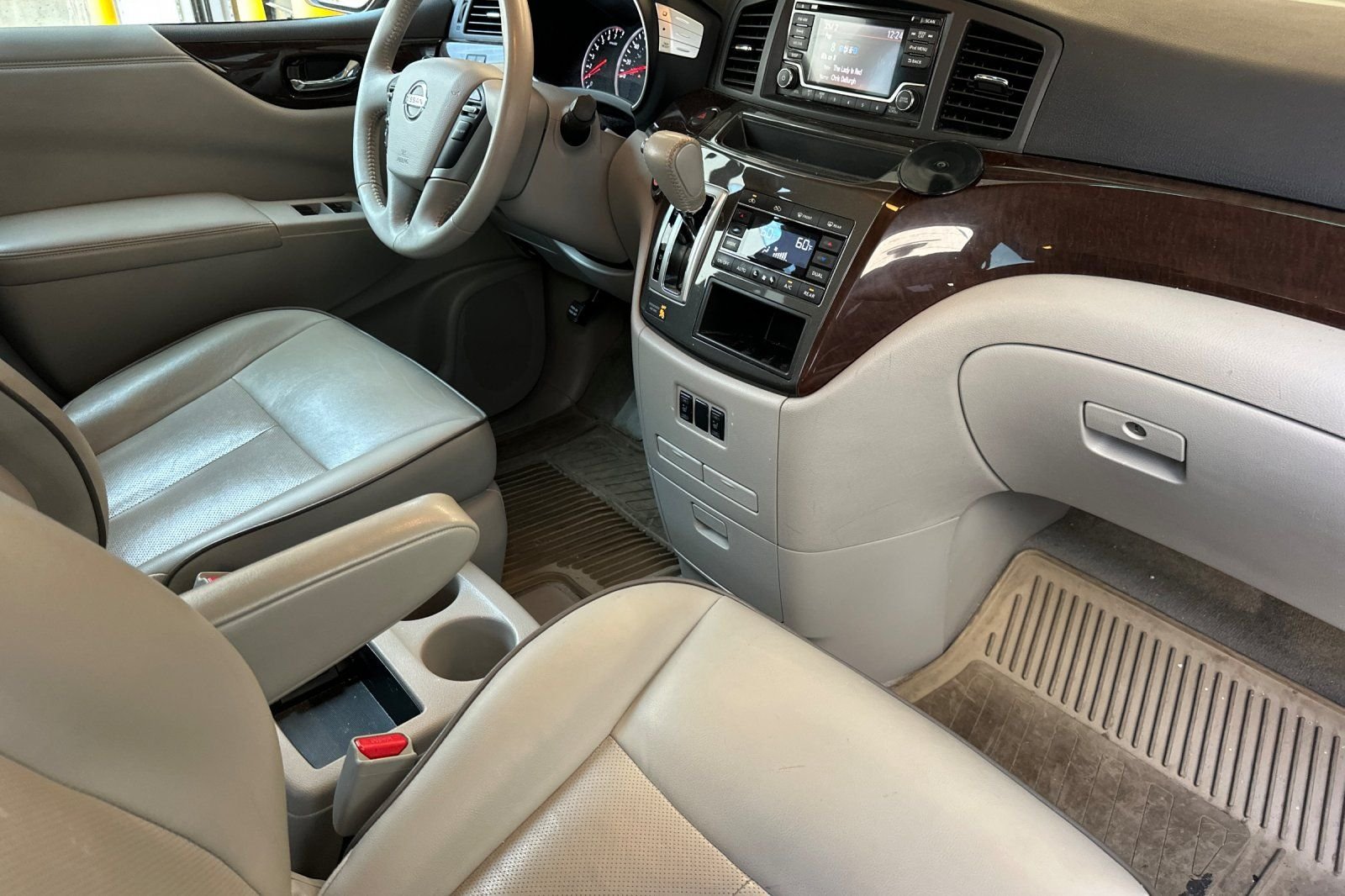 Used 2015 Silver Nissan 3.5 SL image 18
