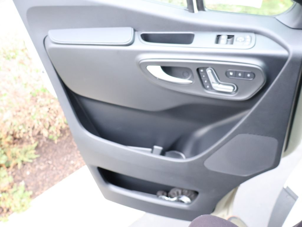 New 2026 Pebble Gray Mercedes-Benz Cargo 144 WB image 42
