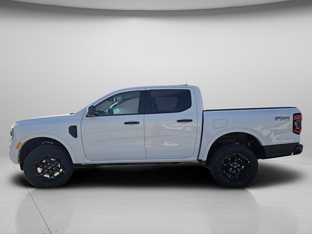 Used 2025 Oxford White Ford XLT image 20