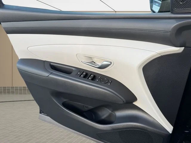 Used 2026 Black Hyundai SEL image 13