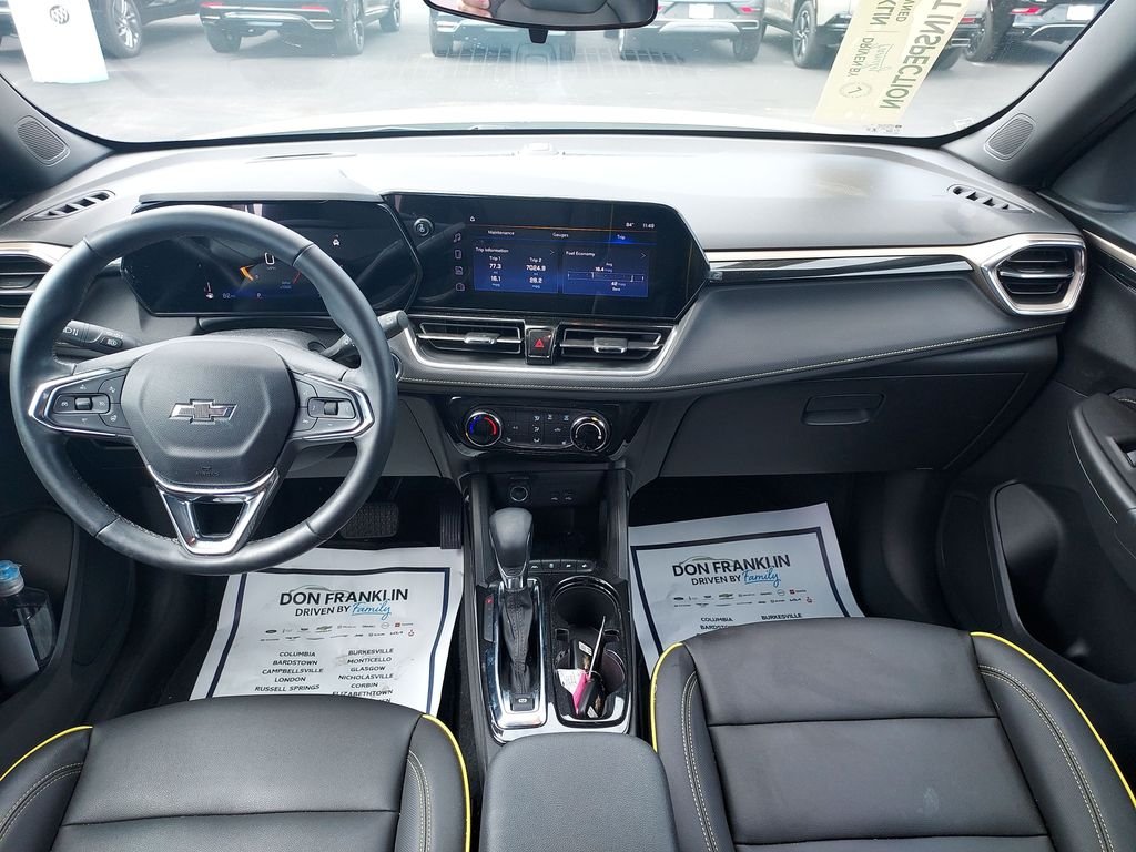Used 2025 Beige Chevrolet ACTIV image 15