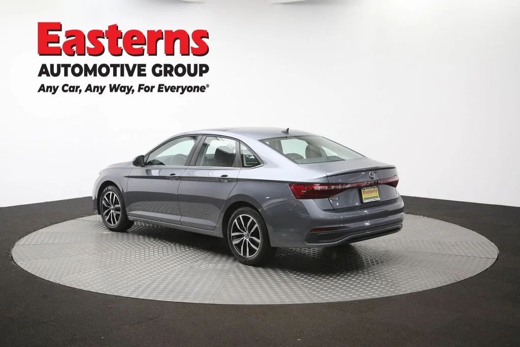 Used 2025 Gray Volkswagen 1.5T SE image 62