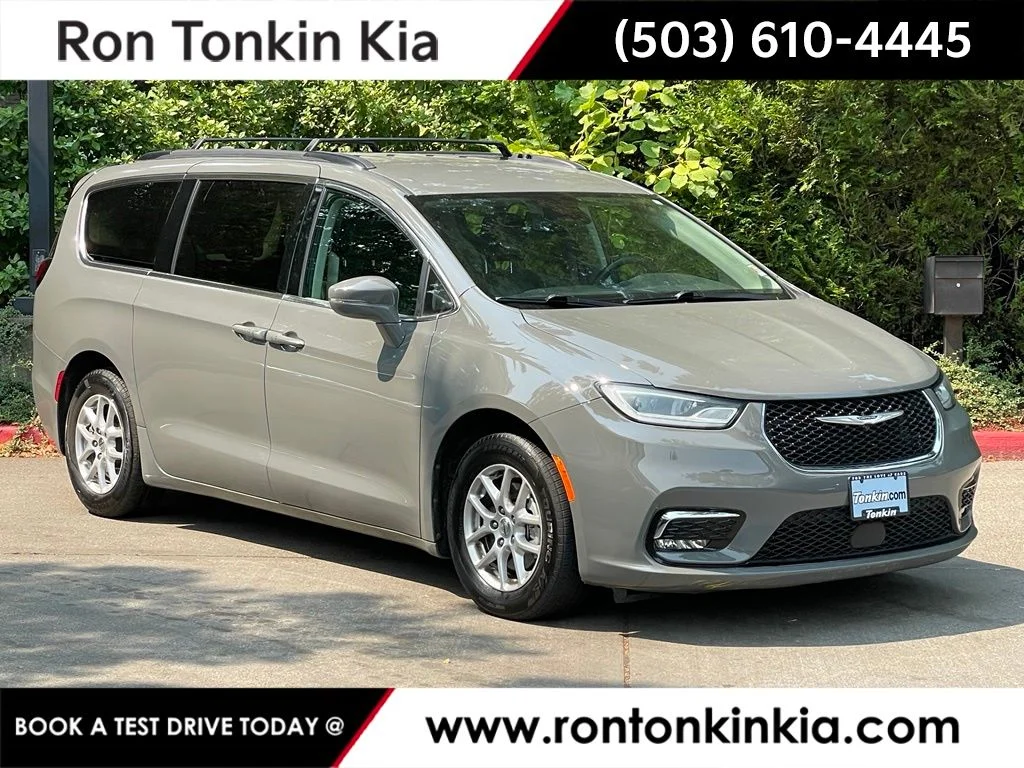 Used 2022 Gray Clearcoat Chrysler Touring L image 1