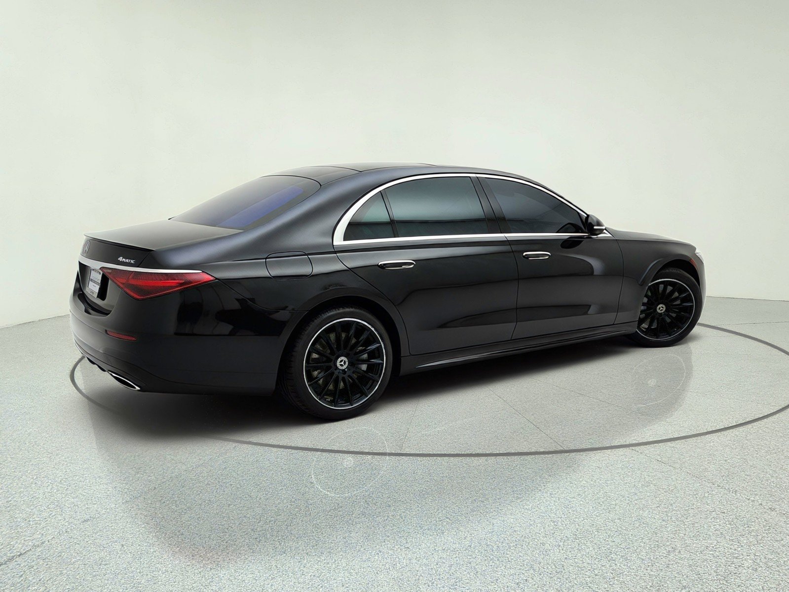 Certified Used 2022 Black Mercedes-Benz S 580 image 15