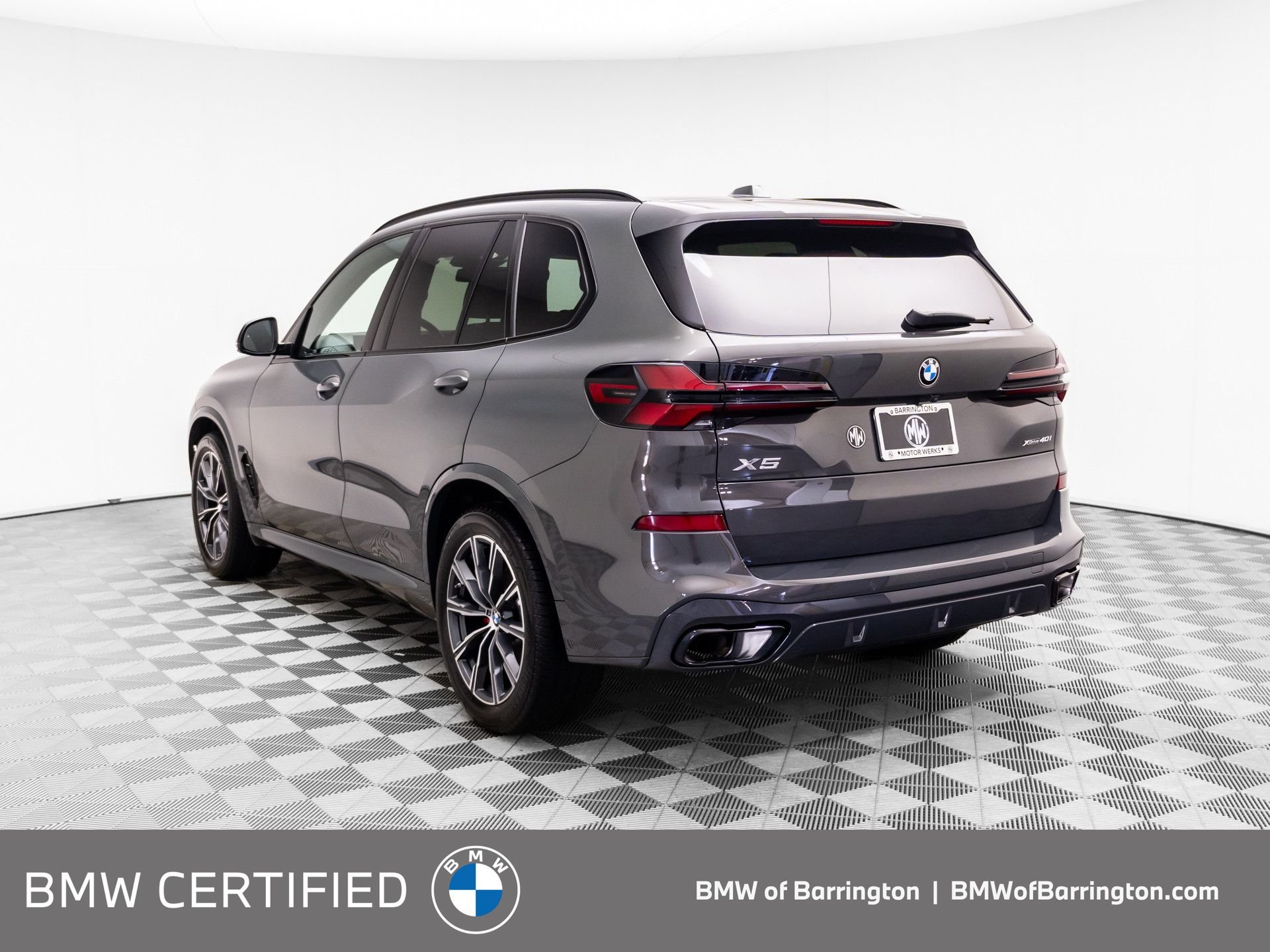 Certified Used 2024 Dravit Grey Metallic BMW xDrive40i image 3