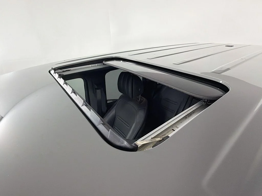 Used 2021 Gray Mercedes-Benz G 550 image 23