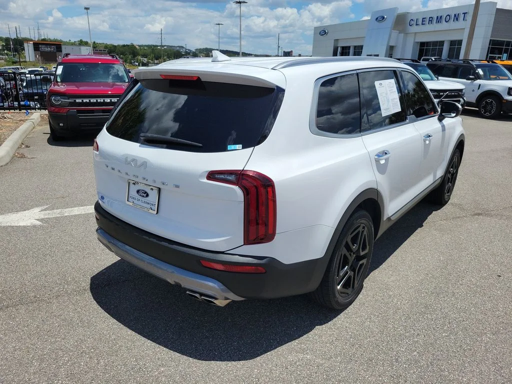Used 2022 Glacial White Pearl Kia S image 5