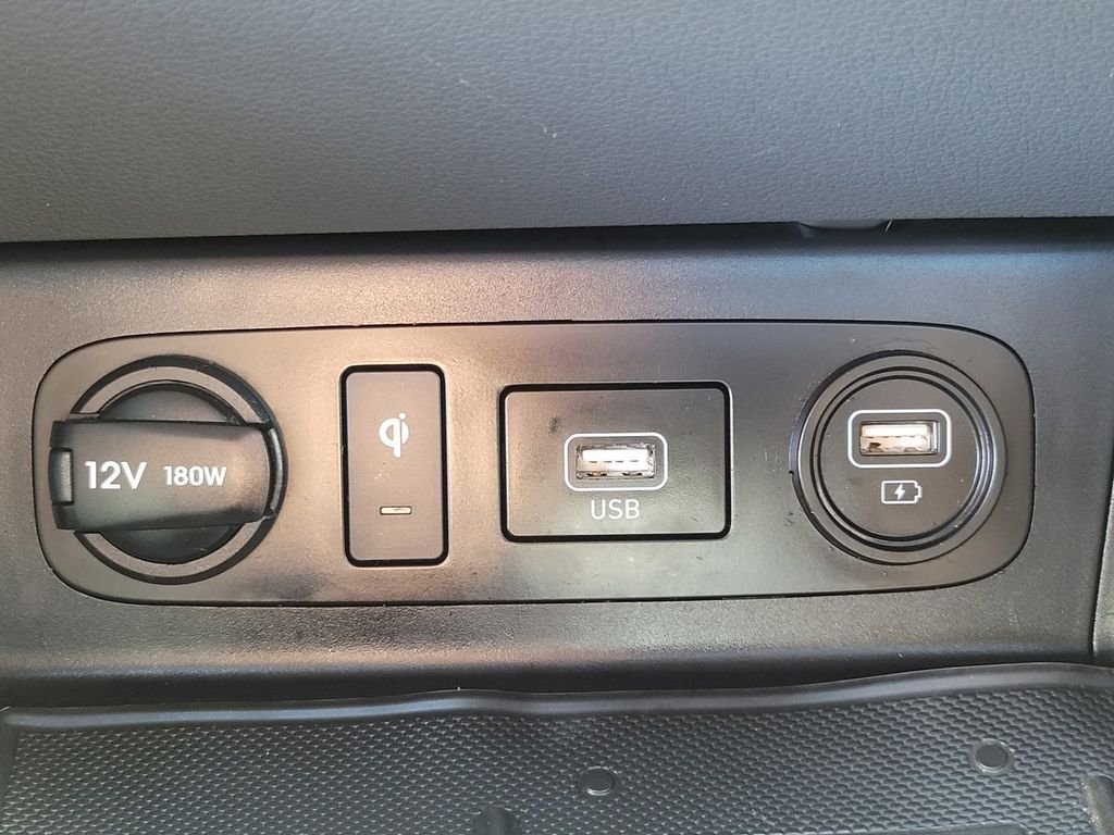 Used 2022 Blue Hyundai SEL Plus image 21