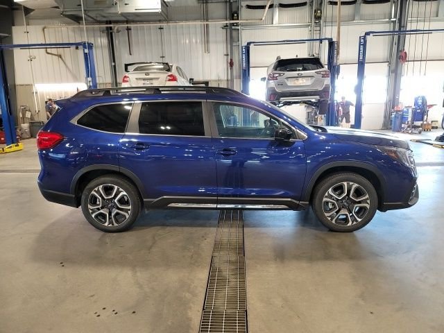 Used 2026 Sapphire Blue Pearl Subaru Limited image 8