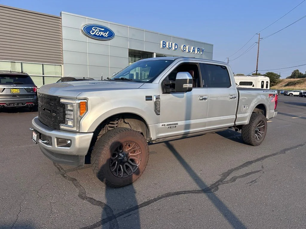 Used 2017 Silver Ford Platinum image 9