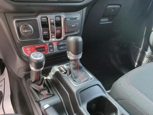 Used 2021 Black Jeep Unlimited Rubicon image 17