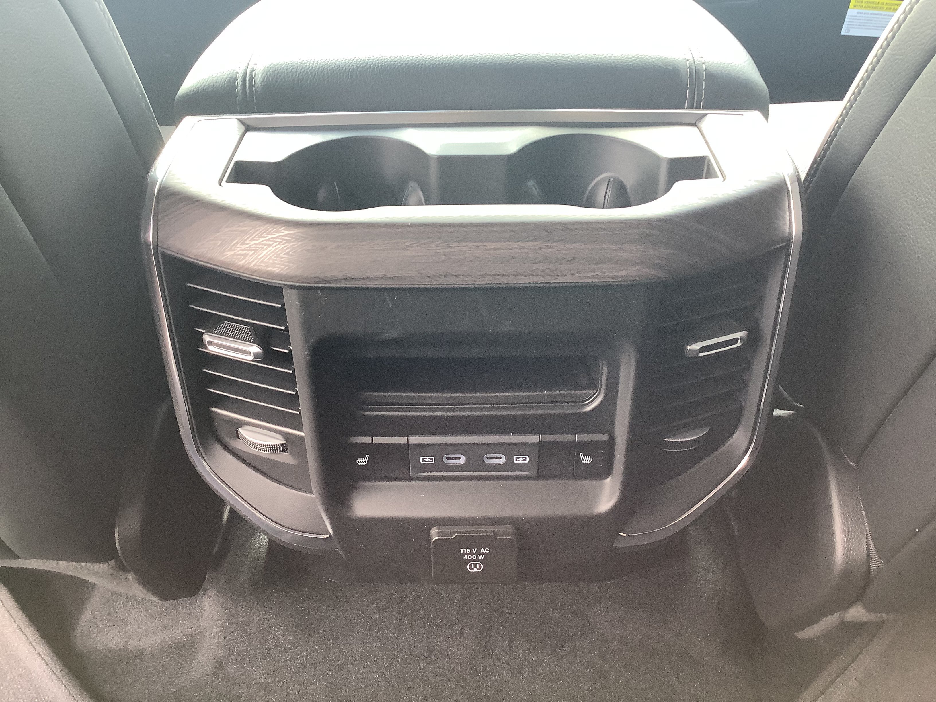 New 2026 Diamond Black Crystal Pearl-Coat Exterior Paint RAM Laramie image 10