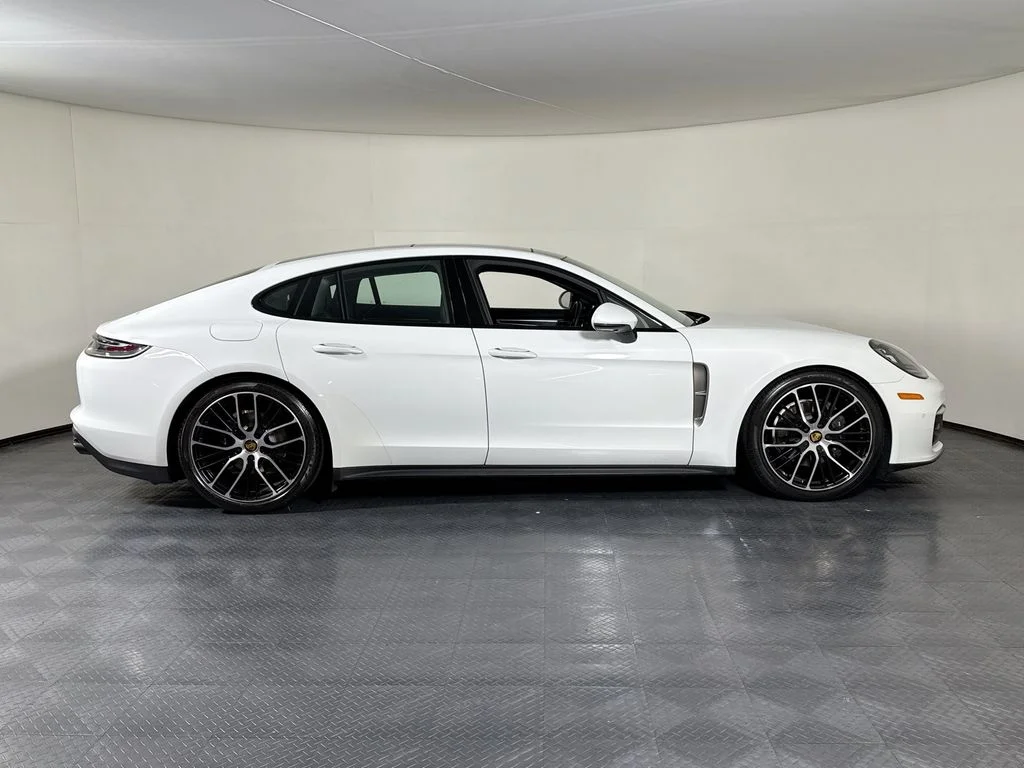 Used 2023 Carrara White Metallic Porsche 4 Platinum Edition image 8