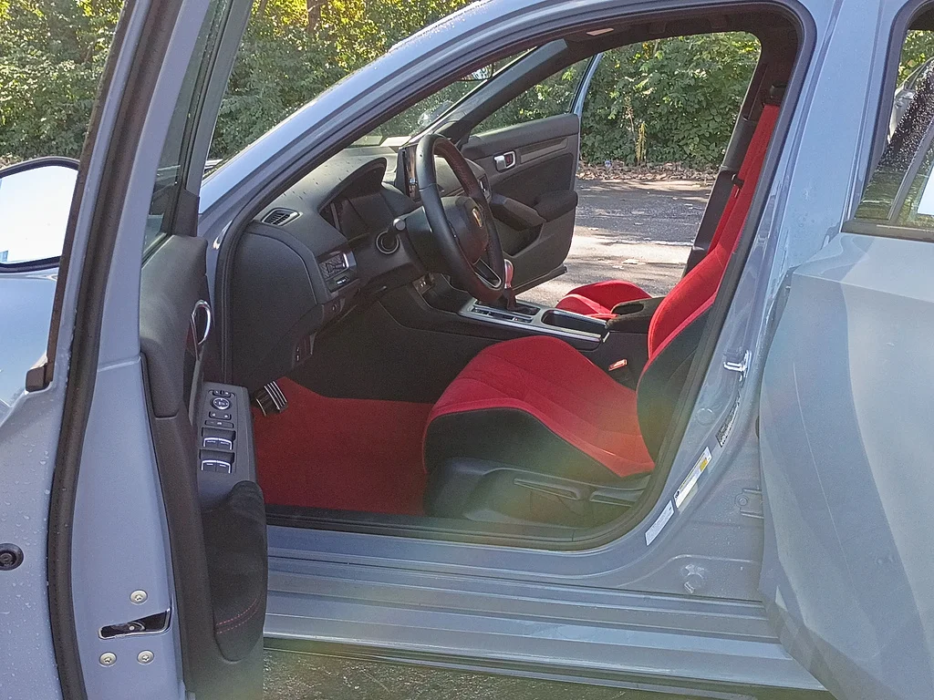 2025 Honda Civic Type R, photo 11 of 12