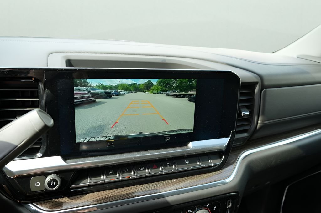 Used 2024 Summit White Chevrolet RST image 28
