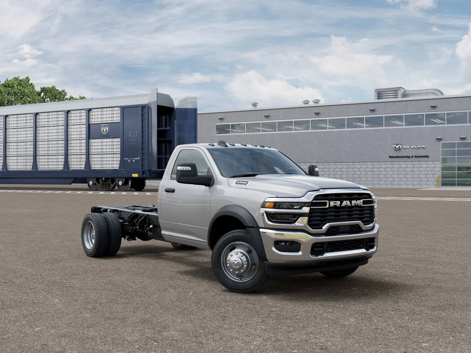 New 2026 Silver-Zynith Exterior Paint RAM TRADESMAN image 3