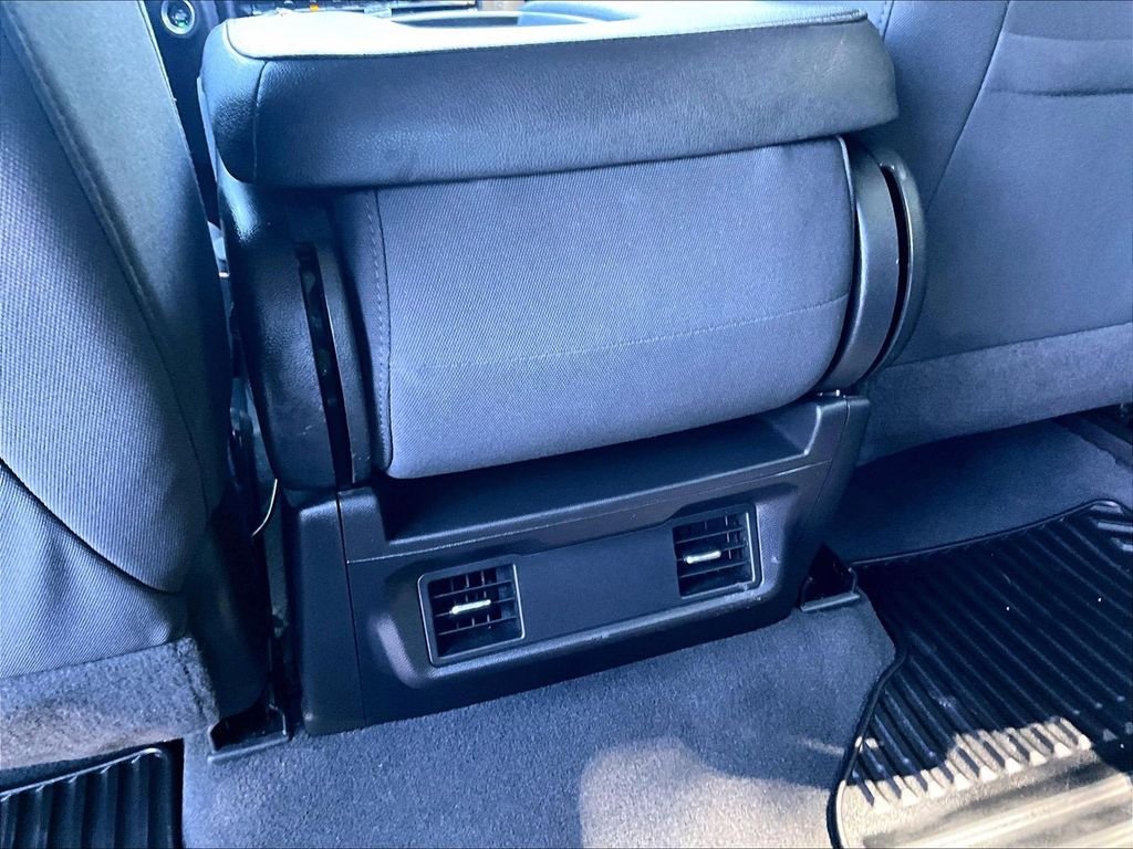 Used 2023 White Chevrolet Custom image 28