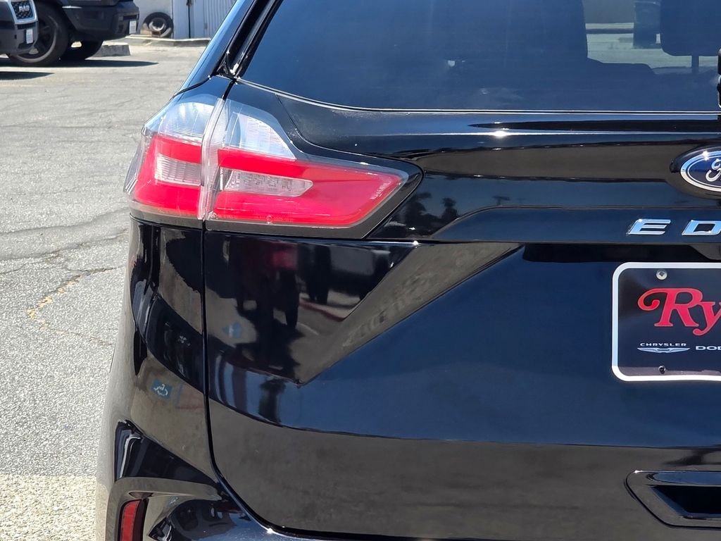 Used 2022 Black Ford Titanium image 8
