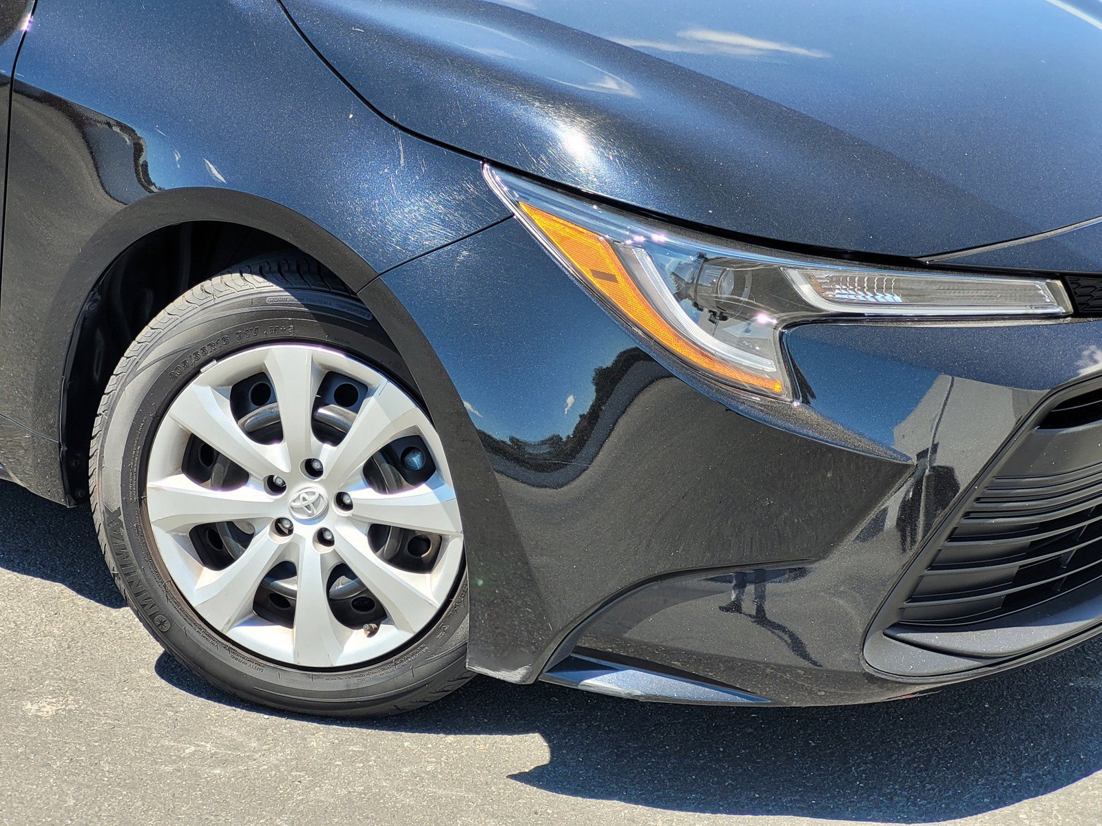 Used 2025 Black Toyota LE image 9
