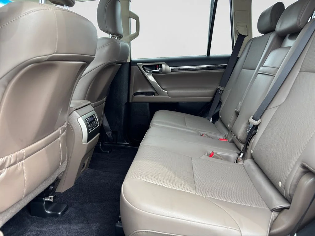 Used 2021 Gray Lexus 460 image 37