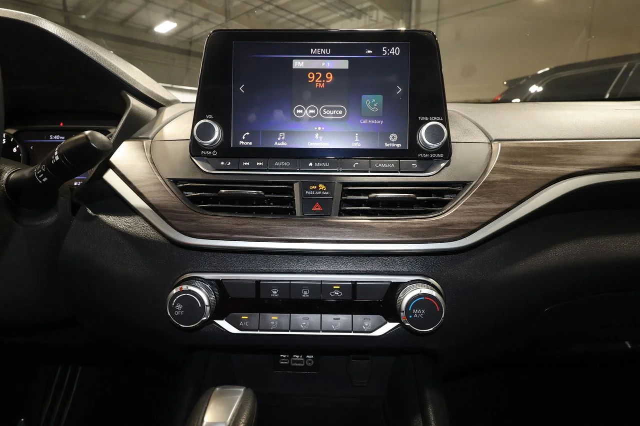 Used 2025 Gray Nissan 2.5 SV image 14