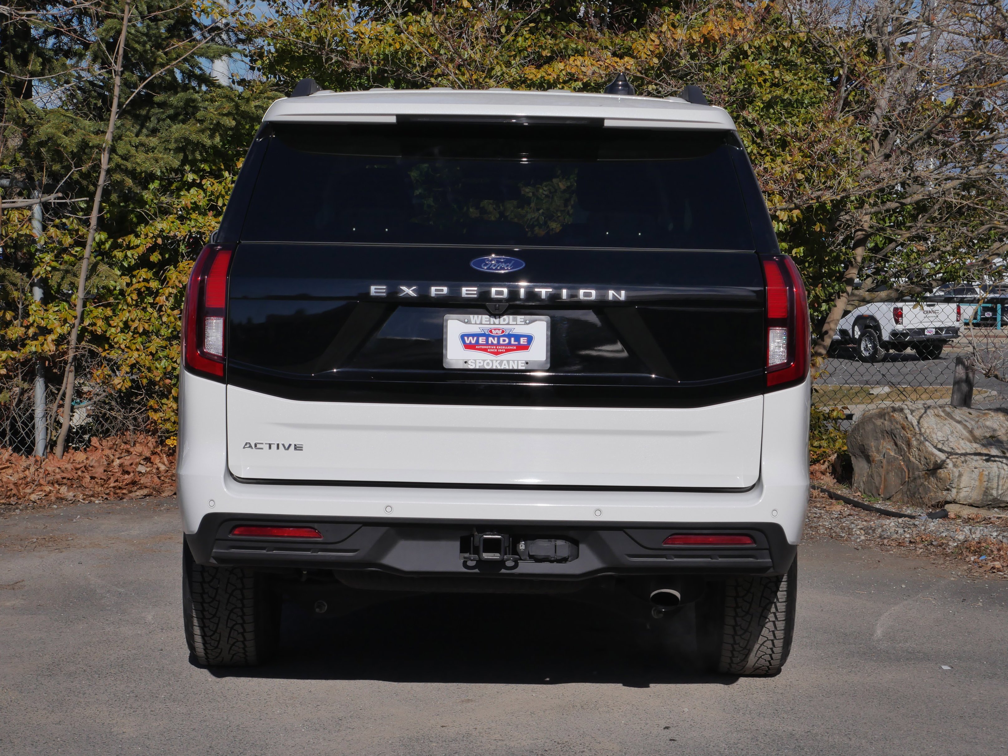 Certified Used 2025 Star White Ford Active image 20