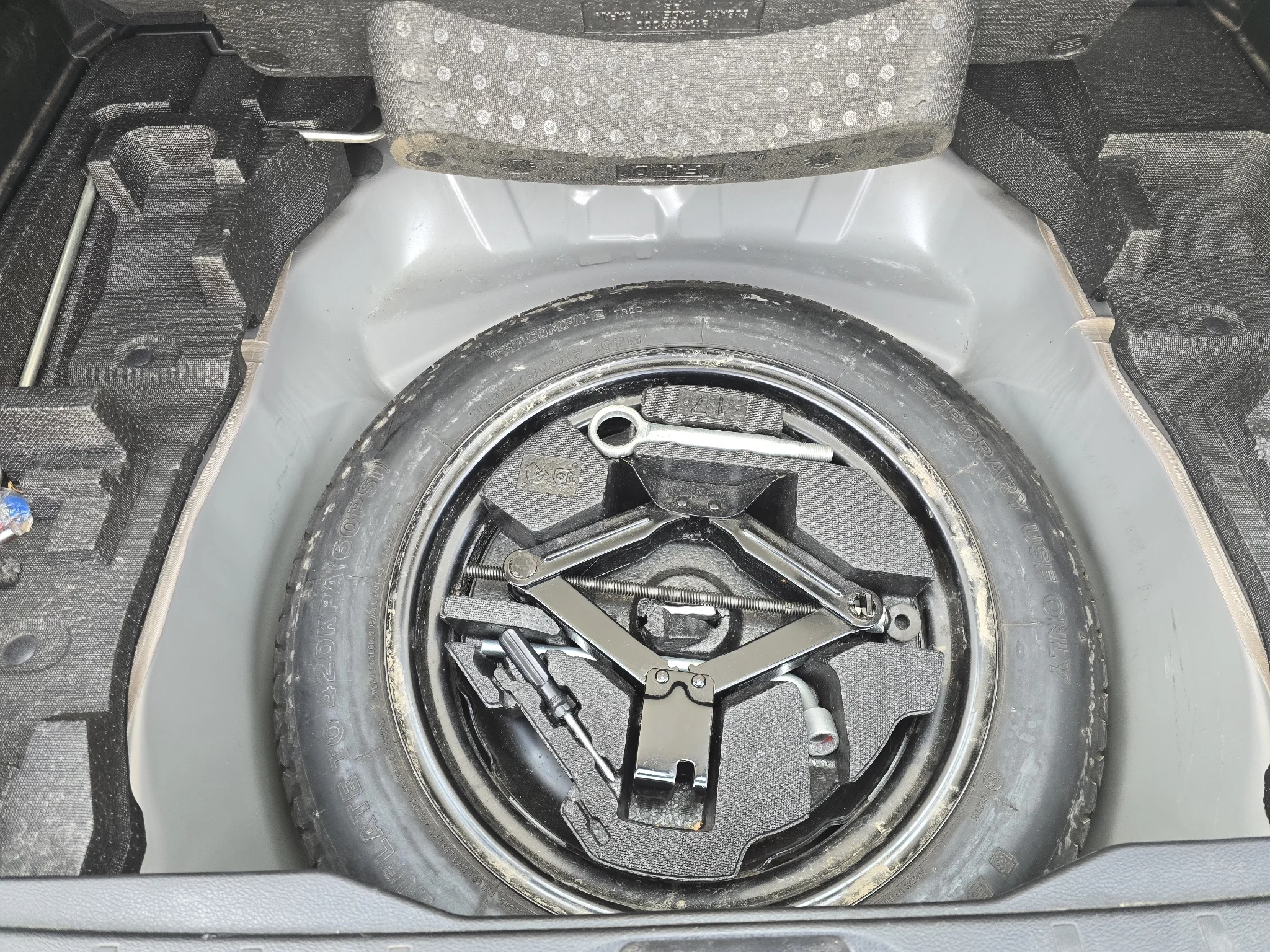 Used 2014 Burnished Bronze Metallic Subaru 2.5i image 30