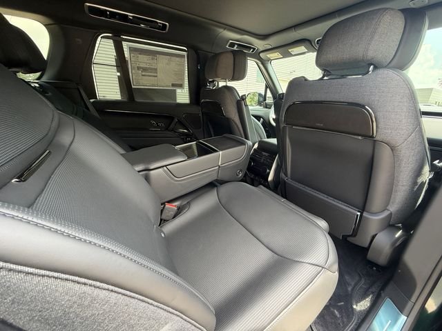 Used 2026 Green Land Rover SV image 17