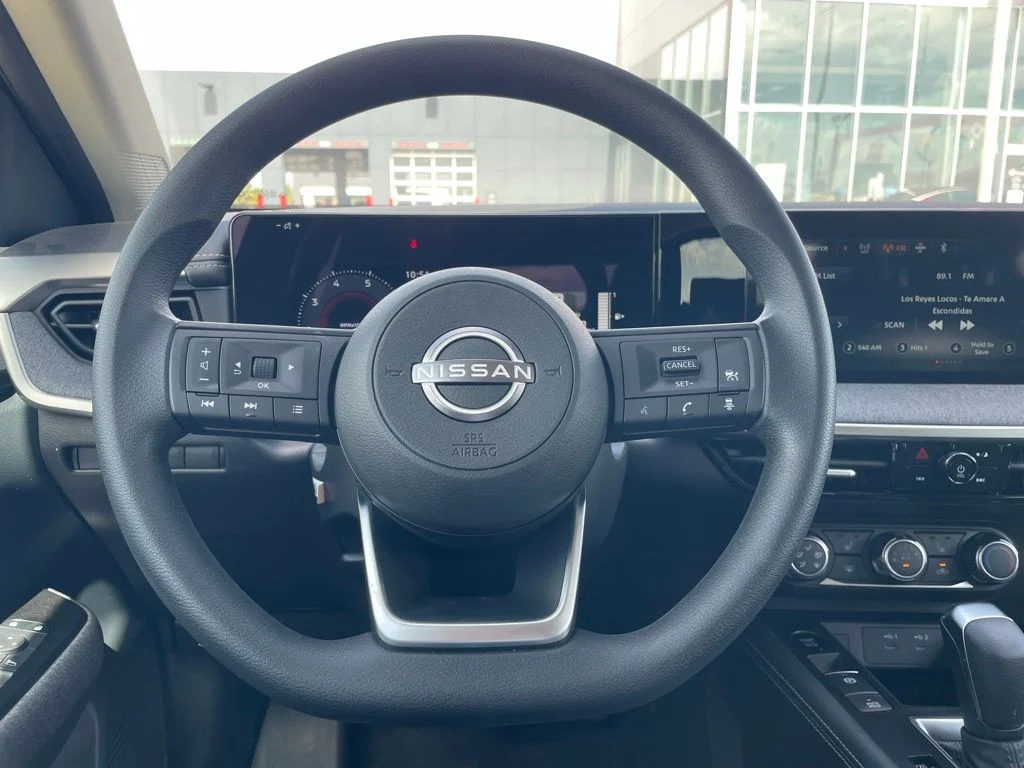 2025 Nissan Kicks SV AWD - Photo 10