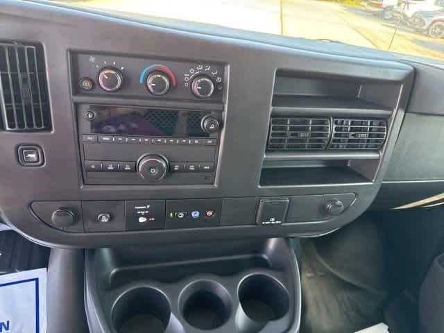 2025 Chevrolet Express Cargo Work Van - Photo 10