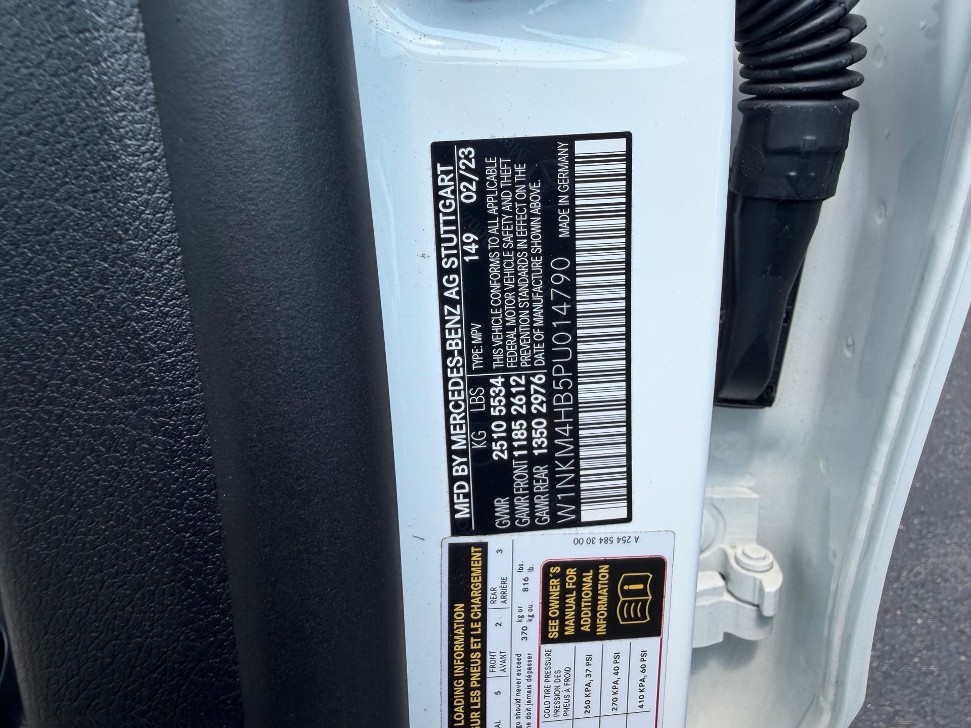 Certified Used 2023 White Mercedes-Benz GLC 300 image 32