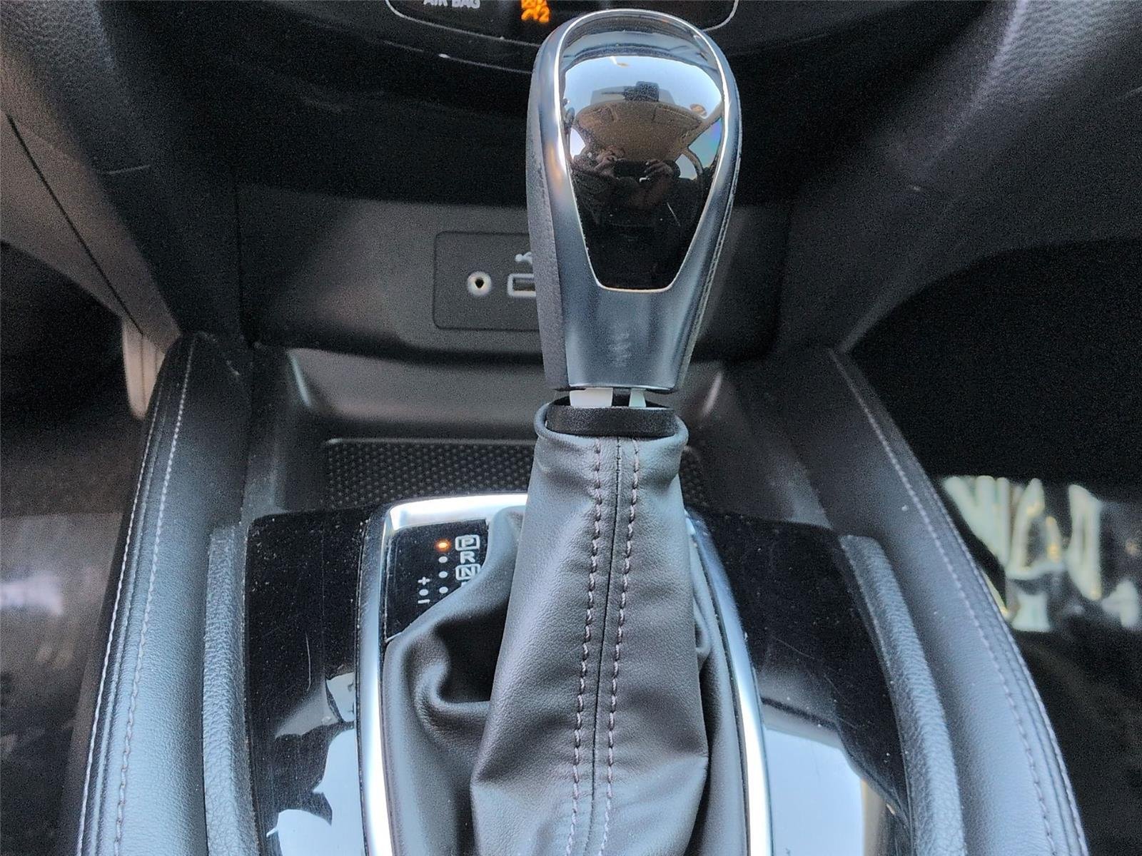 Used 2018 Magnetic Black Nissan SL image 29