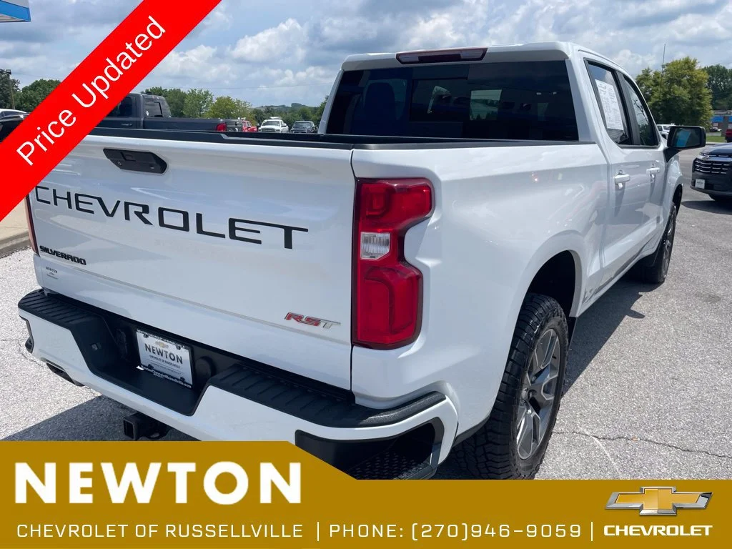 Used 2021 SUMMIT WHITE Chevrolet RST image 38