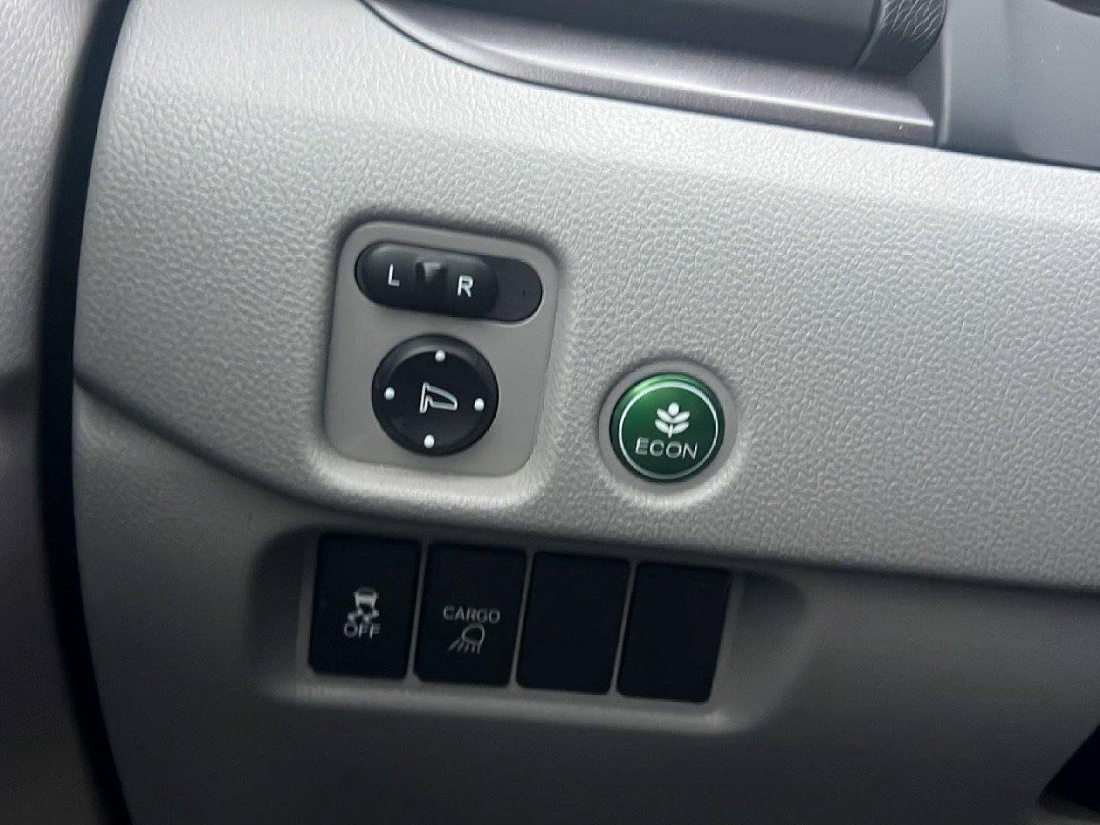 Used 2019 Forest Mist Metallic Honda RTL image 7