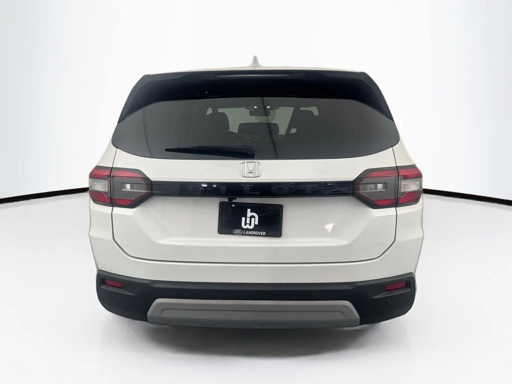 Used 2025  Honda EX-L image 6