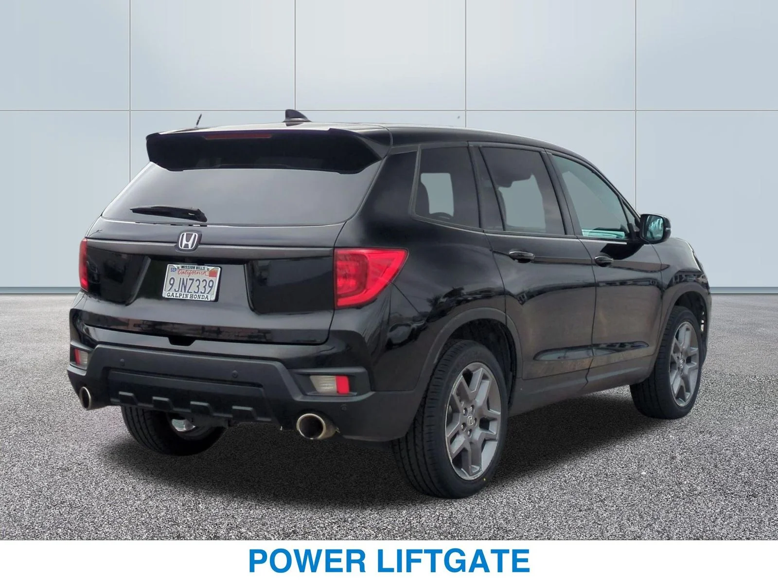 Used 2023 Black Honda EX-L image 7